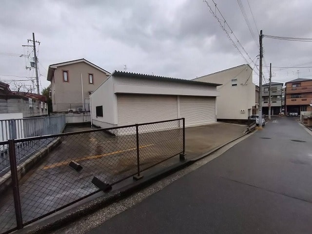 堺市北区百舌鳥本町倉庫・大型車車庫5