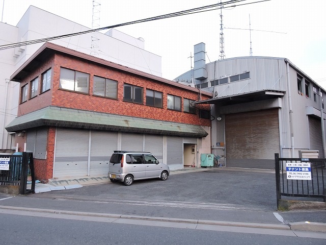 東大阪市角田倉庫1