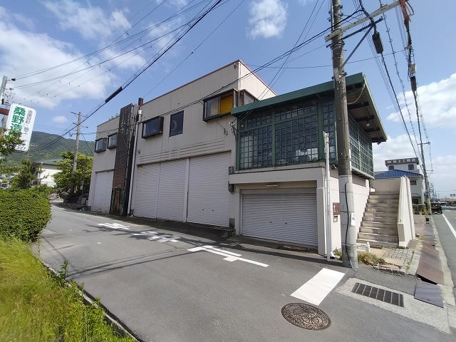 八尾市郡川倉庫1