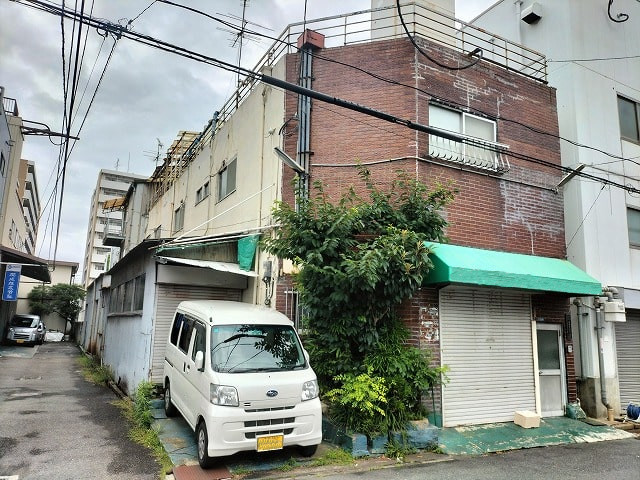 高井田本通倉庫・工場1