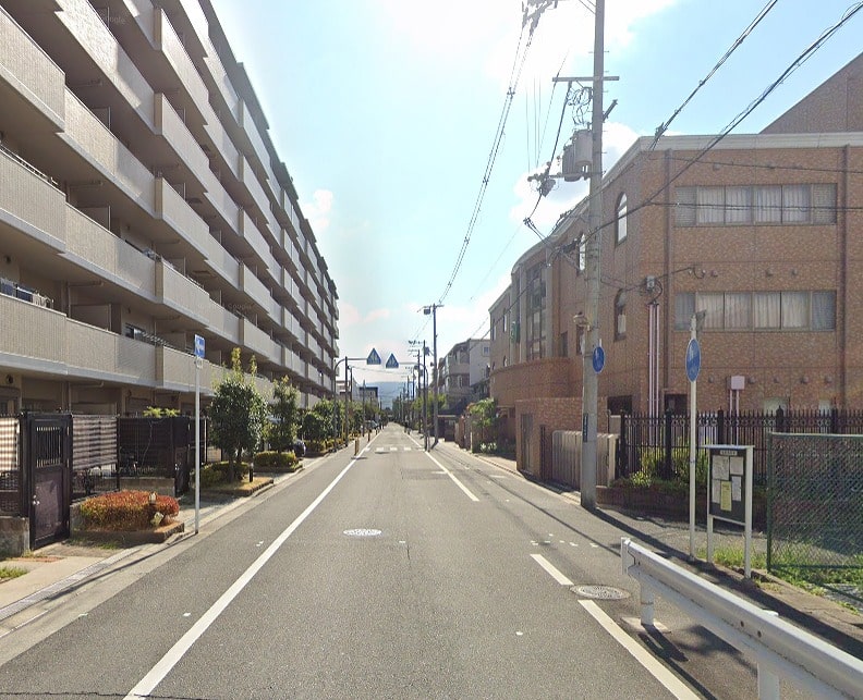 東大阪市森河内西倉庫4