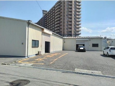 和泉市肥子町倉庫