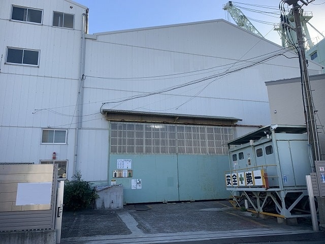 神戸市兵庫区遠矢浜町クレーン付き工場