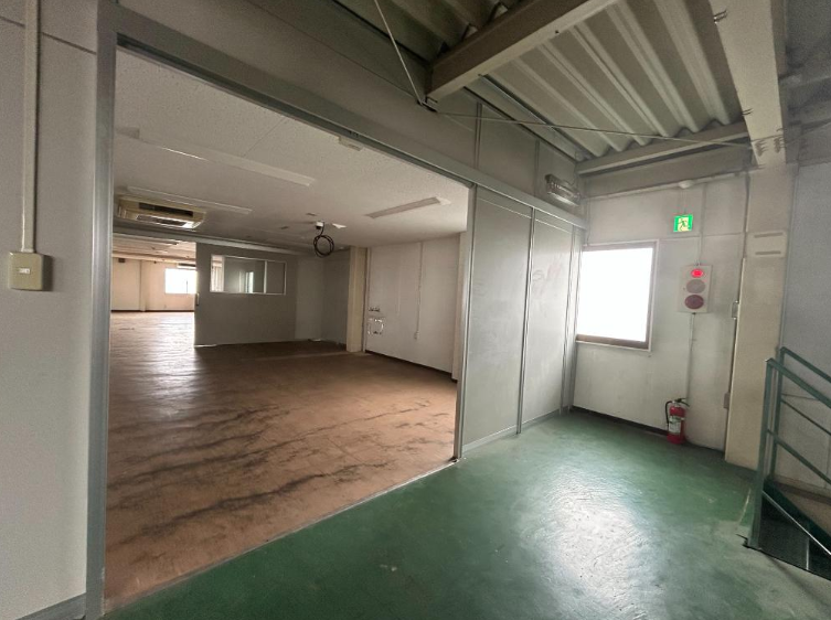 堺市東区日置荘西町倉庫9