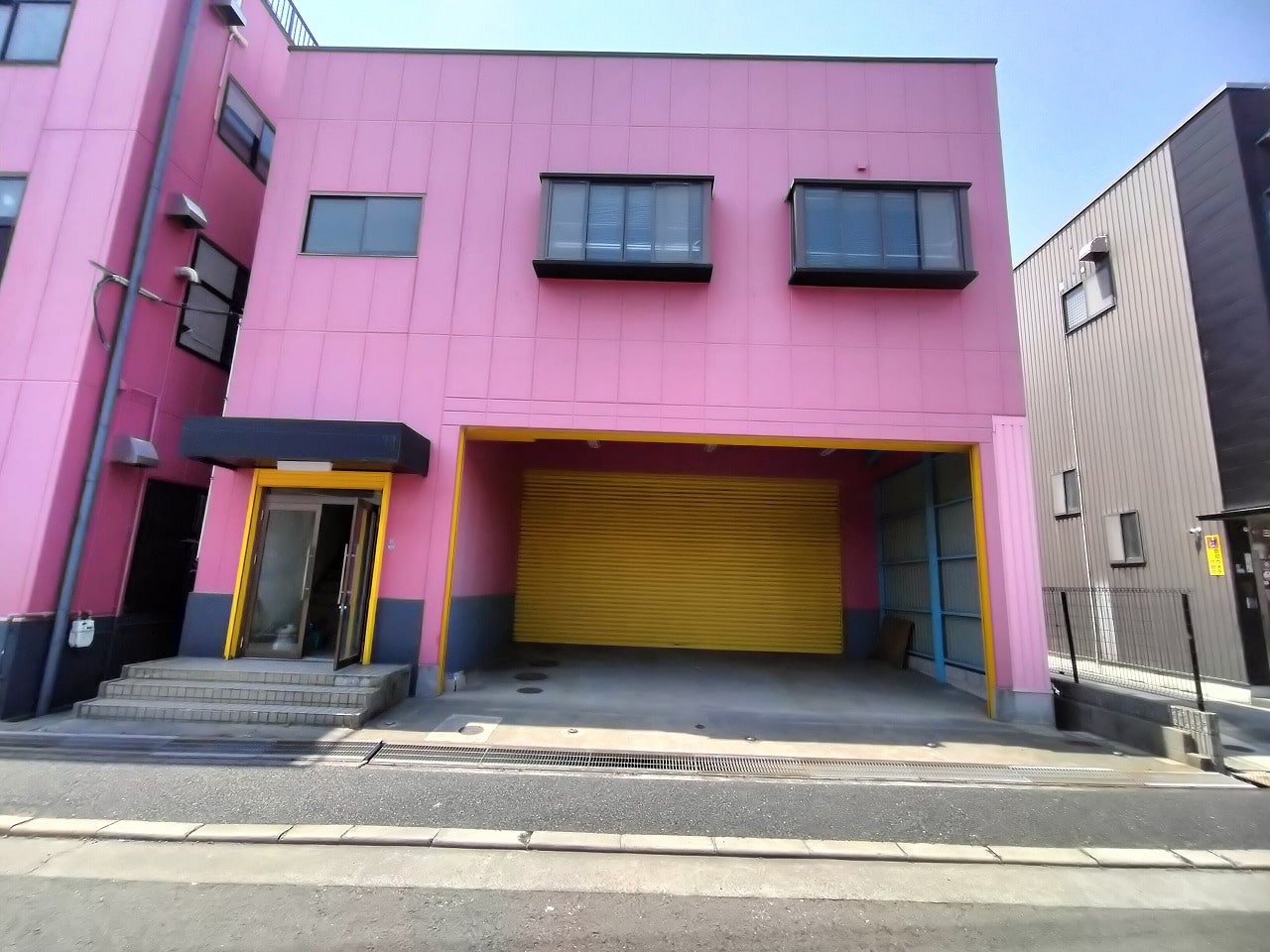 泉大津市板原町倉庫