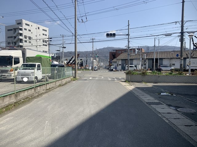 広い道路に出れます。