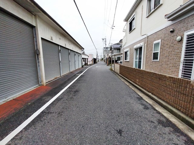 大型車は使用不可。