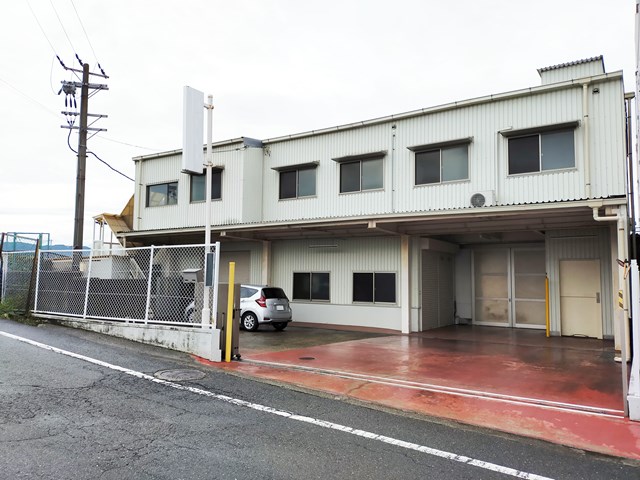 事務所付きの物件です。
