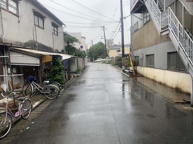 ぎりぎり2ｔ車の通行は可能です。