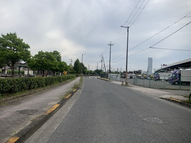 近隣にコンビニエンスストアがあります。