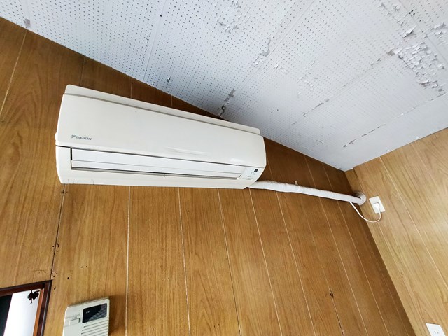 エアコン(残置物)も付いてます。