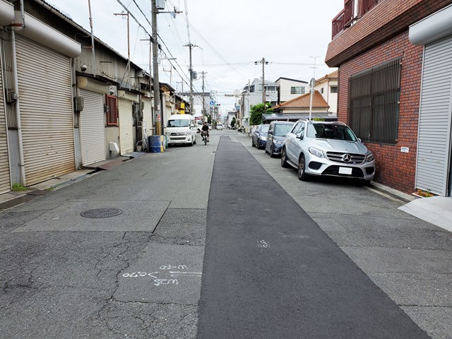 すぐ近くに公園があります。