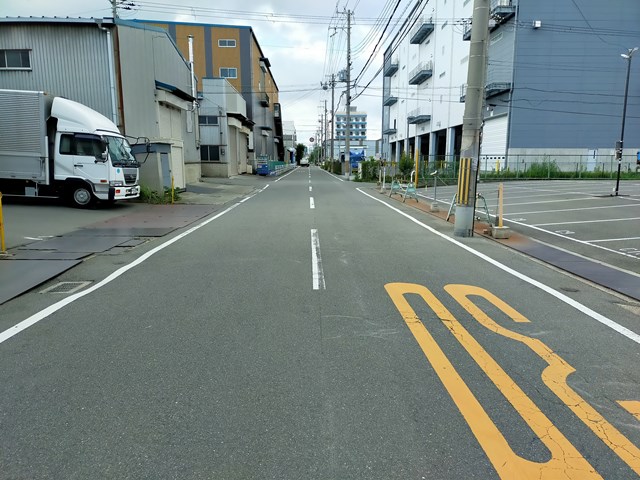 大型車は使用不可です。