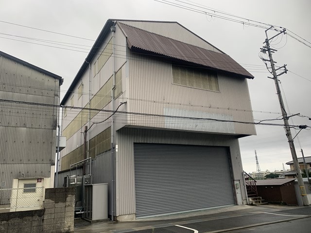シャッター高さ約4.0ｍあります。