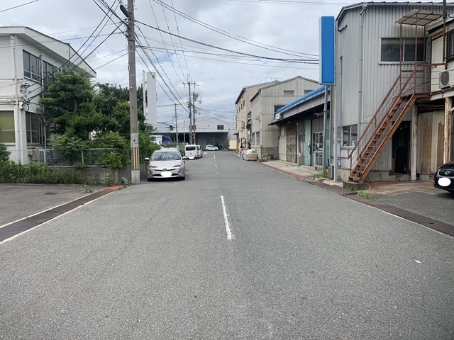 大型車規制はありません。