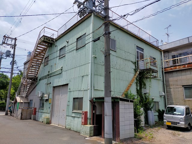 事務所付きです。
