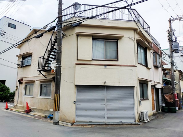 角地の物件になります。