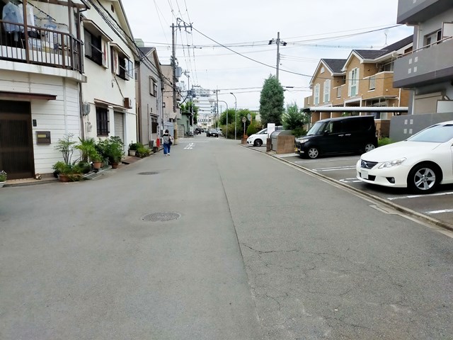 大通りにすぐに出れます。