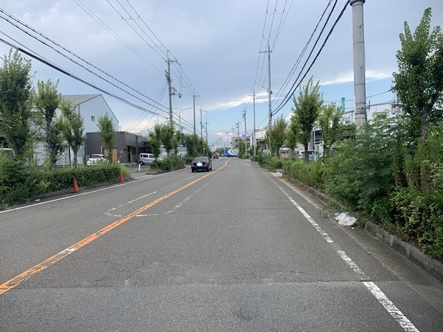 近隣にコンビニエンスストアがあります。