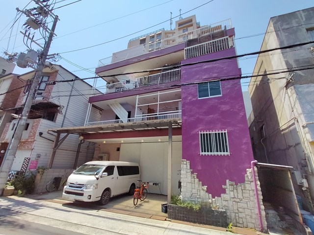 近くにコインパーキングがあります。