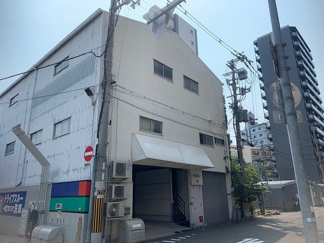 芦原橋駅から徒歩3分です。