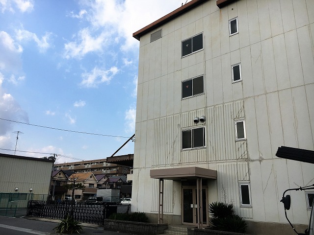 392.03坪有ります。