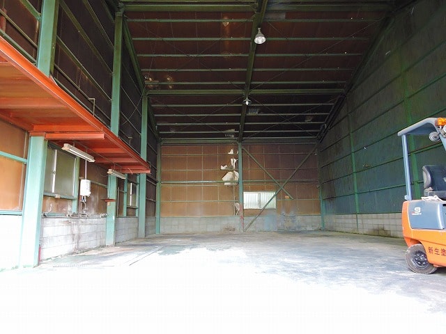約５０坪の平屋倉庫