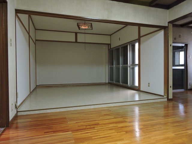 事務所付き