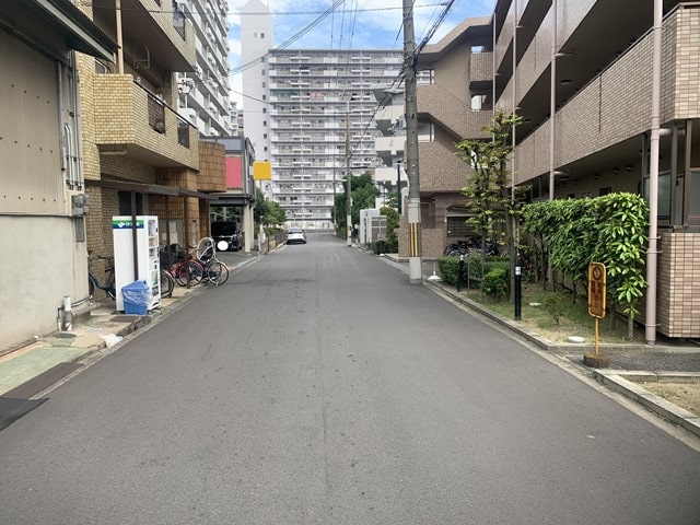 近隣にマンションなどあります。
