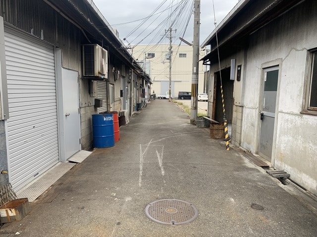 通路とトイレは共有です。
