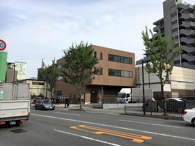 駅から徒歩10分の物件です。