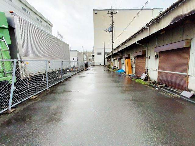 奥は行き止まりです。