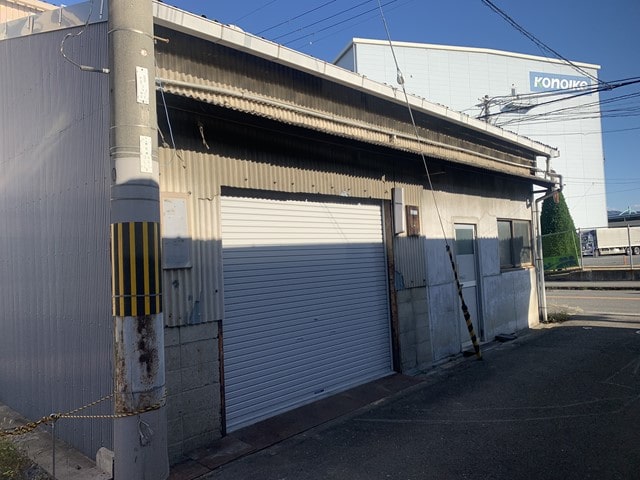 シャッター2箇所あります。
