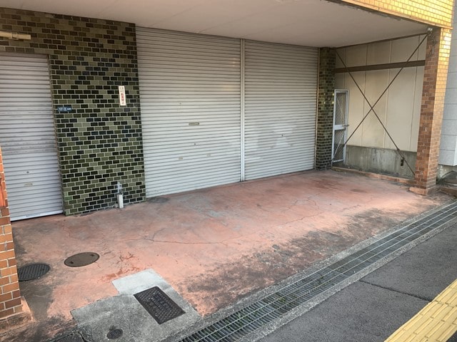 軽自動車1台駐車可能です。