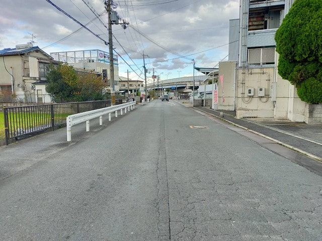 幹線道路からの進入可出来ます。