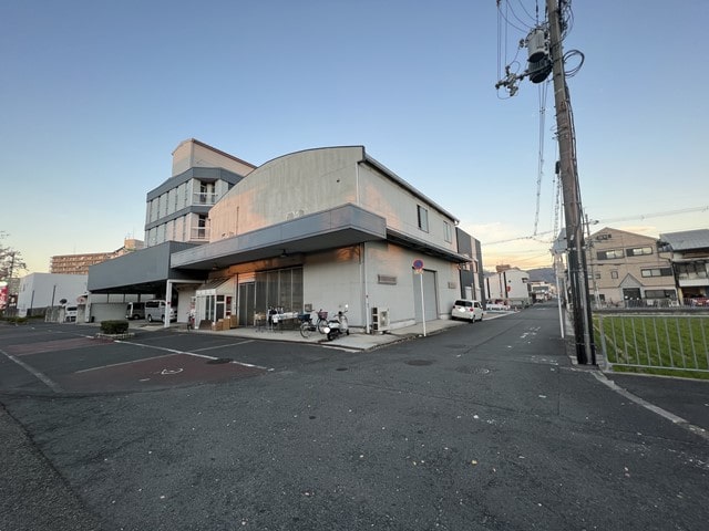角地の物件になります。