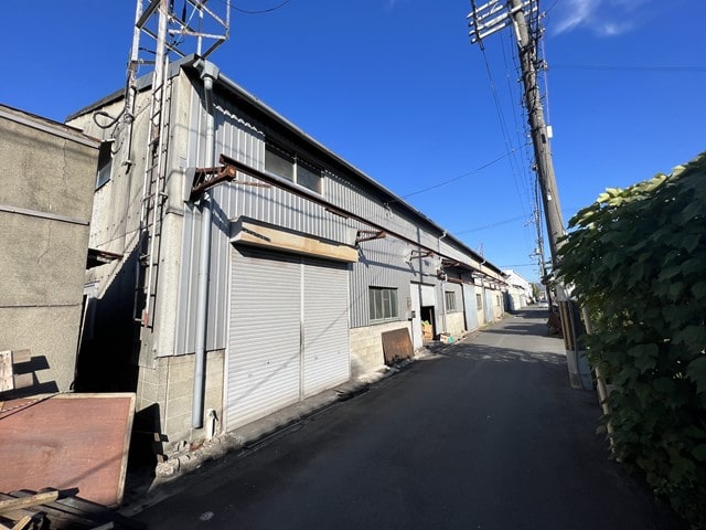 物件横にもシャッターがあります。