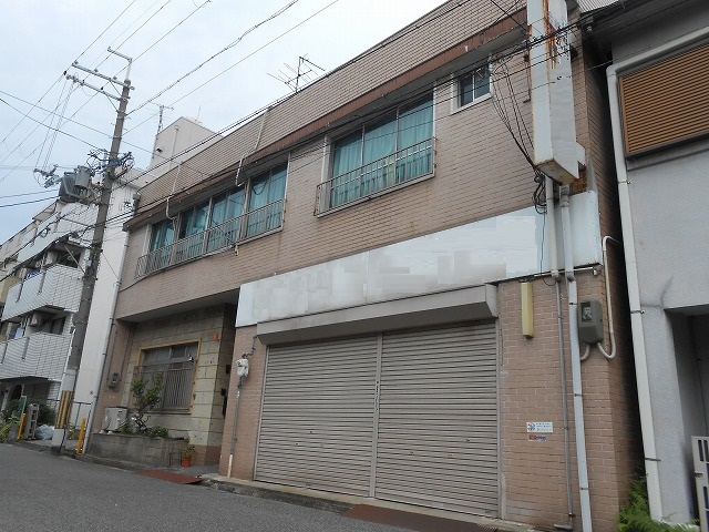 駐車場２台分あります。
