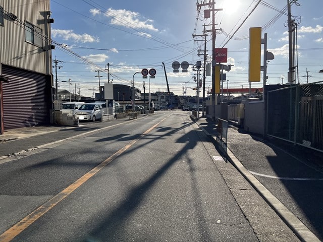 近隣にホームセンターあります。