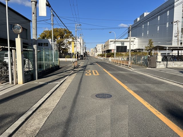 大型車両通行可能です。
