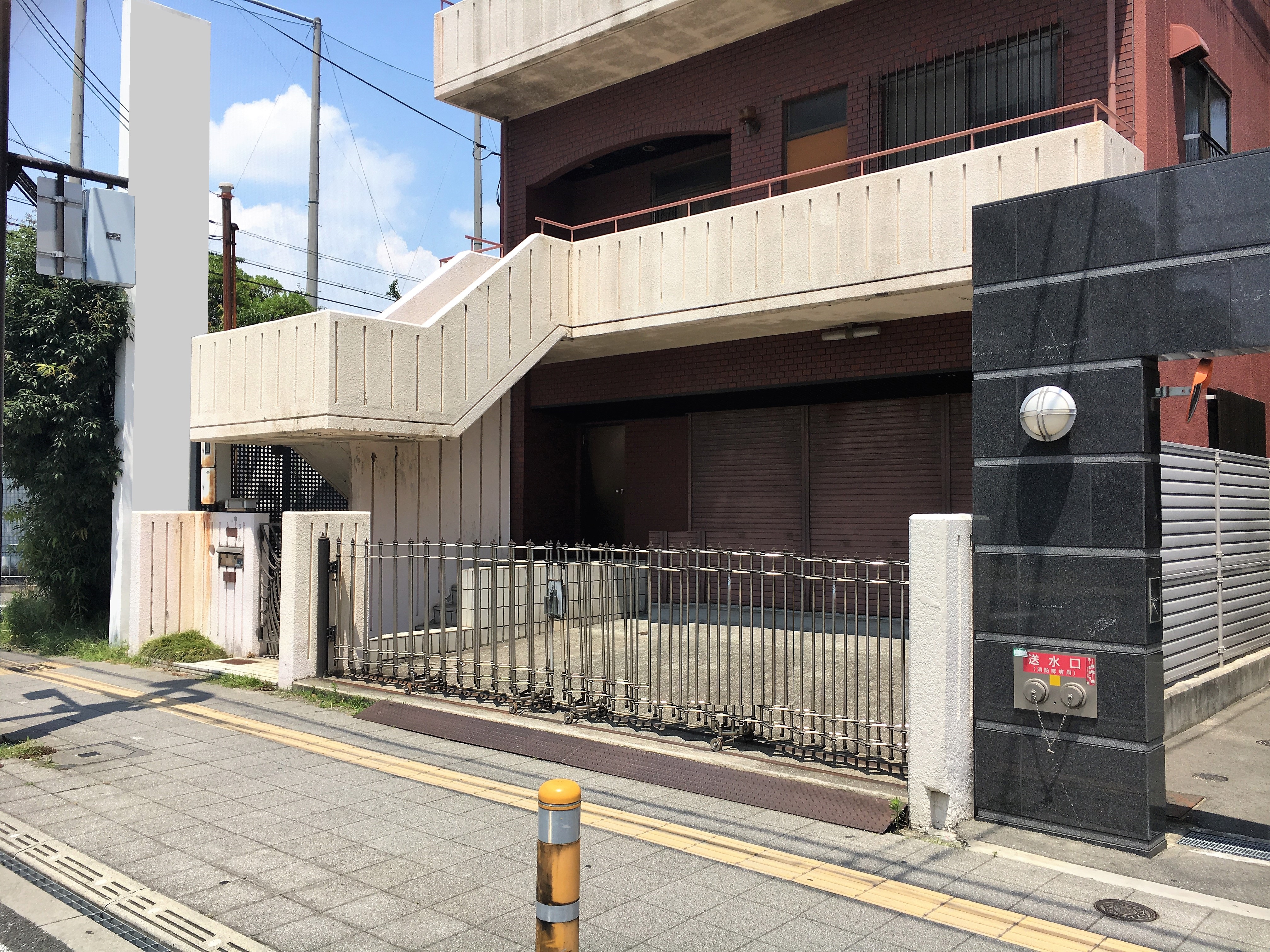 駅から徒歩圏内の物件です。