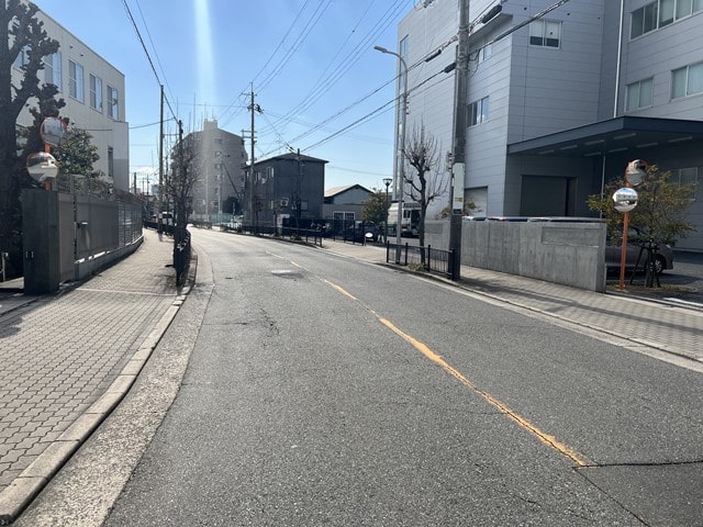 近隣に民家がありせん。