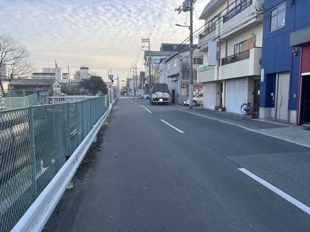 ギリギリ4ｔ車の通行は可能です。