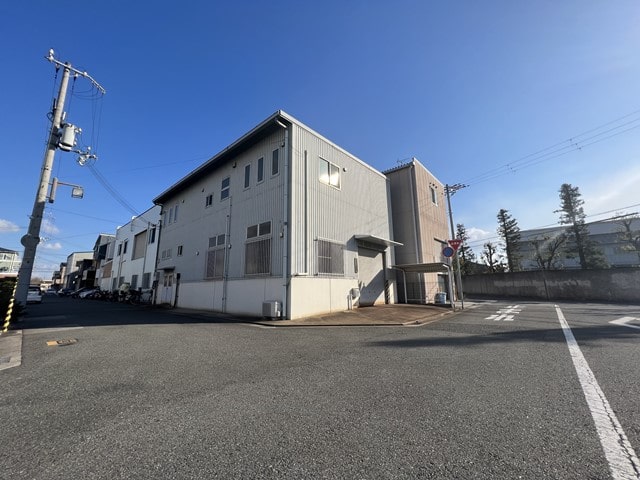 角地の物件になります。