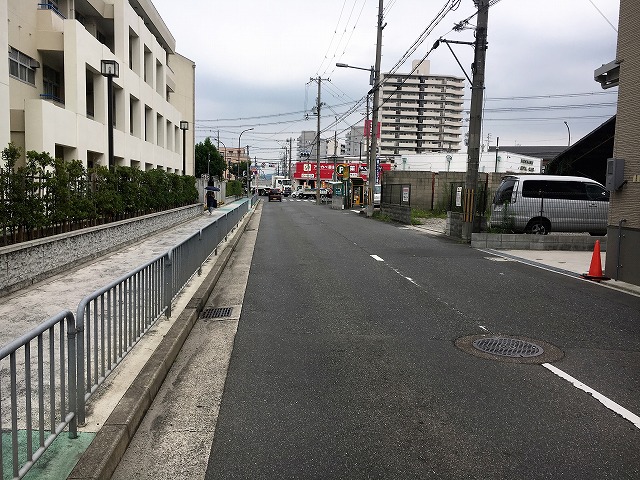 前面道路です。