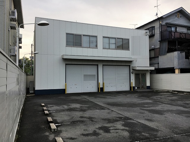 駐車スペース有ります。