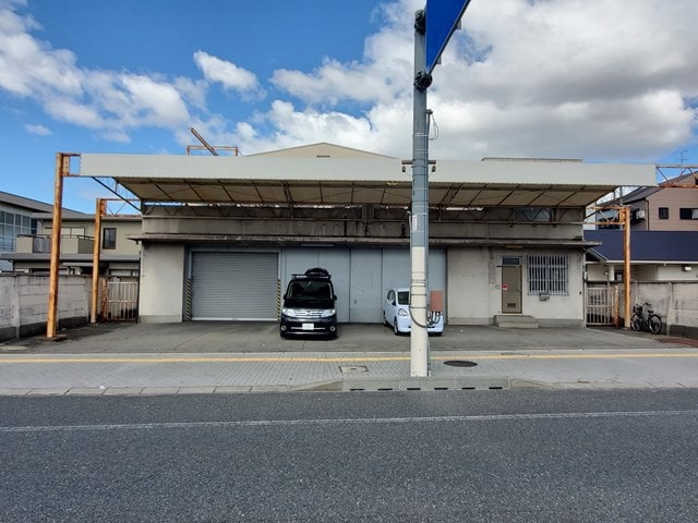 駅から徒歩4分です。