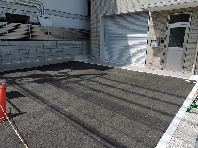 前面に駐車可能です！