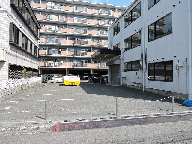 営業車の駐車可能です。