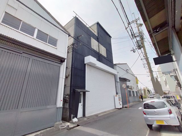 シャッターの間口が広めです。